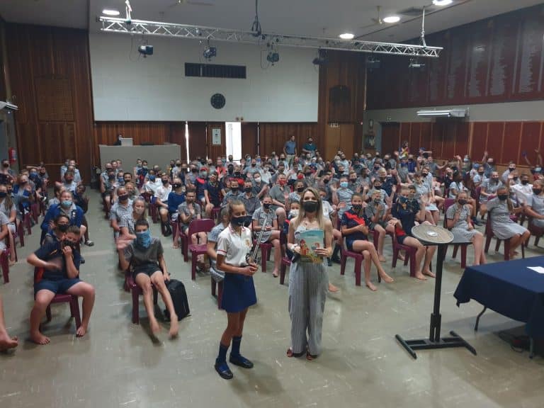 AfriForum besoek laerskole in Rustenburg as deel van teenboelieveldtog