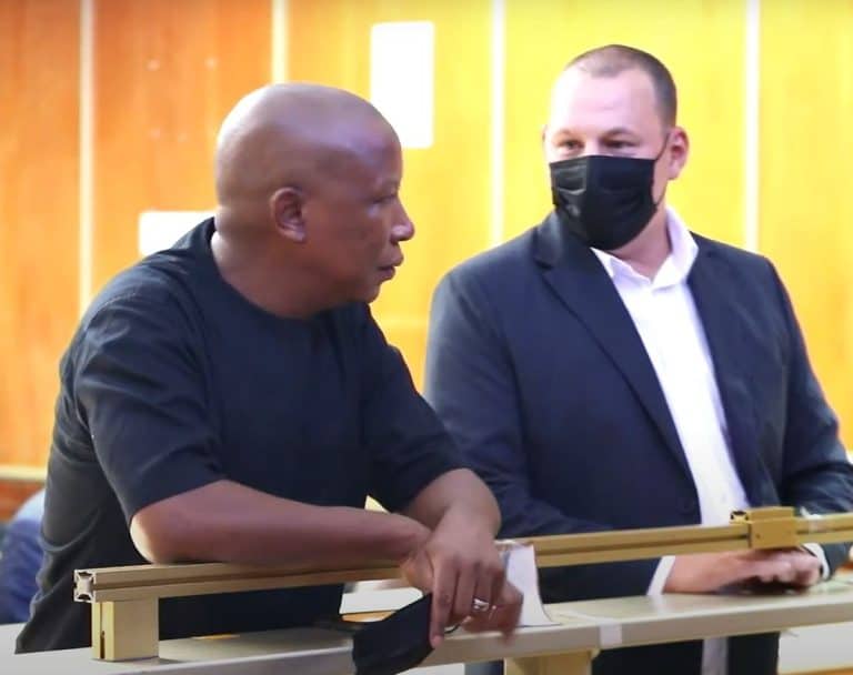 Malema terug in hof oor afvuur van vuurwapen ná druk deur AfriForum