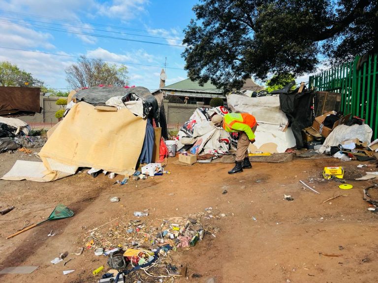 EMPD removes illegal squatters in Primrose after pressure from AfriForum’s Germiston branch