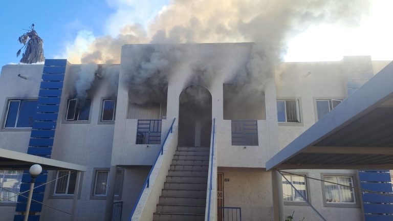 AfriForum Brandweer help om huisbrand in 20 minute te blus